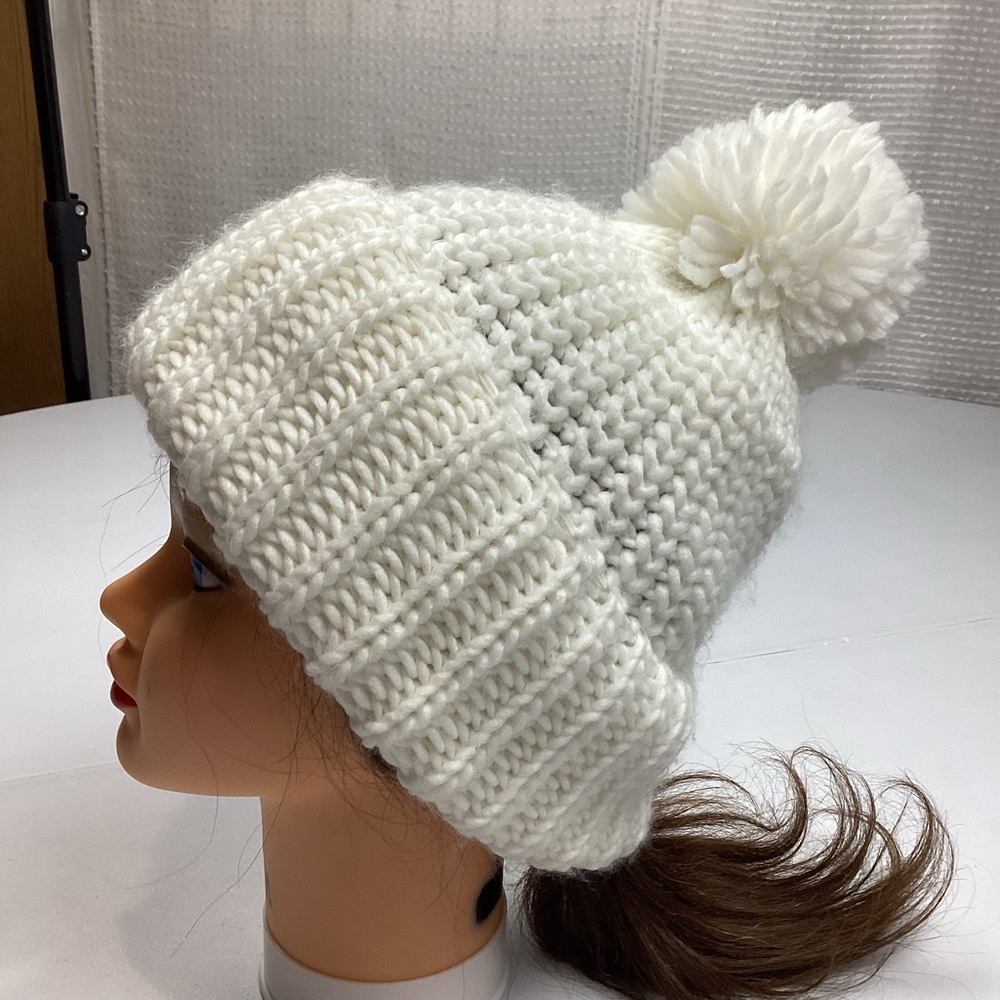 Cozy Off White Knit Beanie hat with Pom Pom - Picture 5 of 7